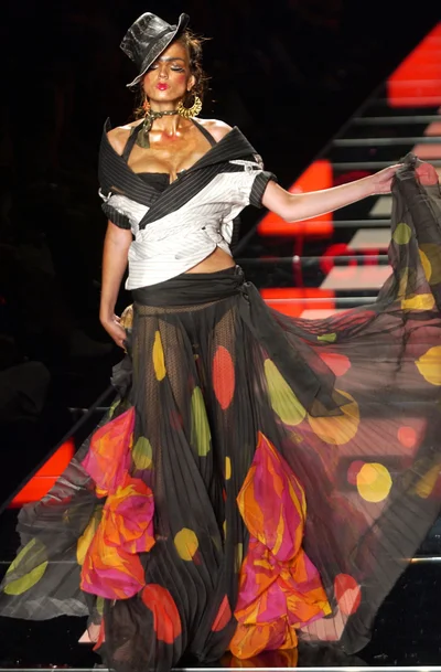 Look 11